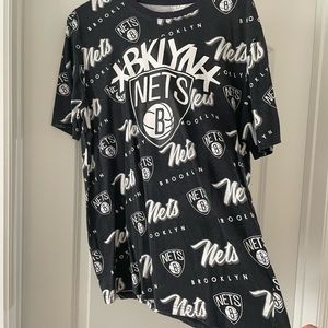 Brooklyn nets t-shirt
